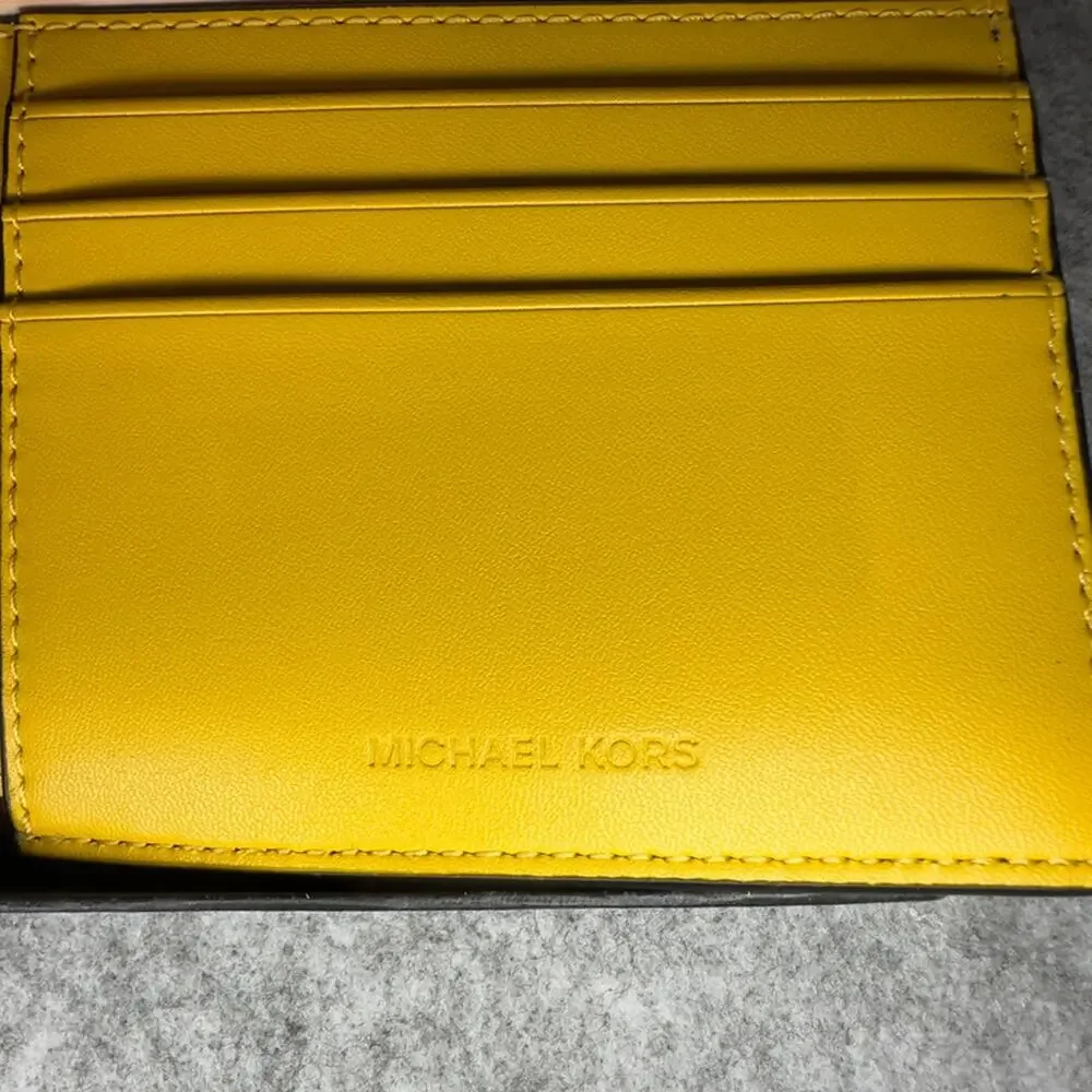 Rare color New Michael Kors Men’s wallet